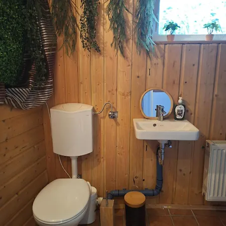 Mit Eigen Bad Und Wc